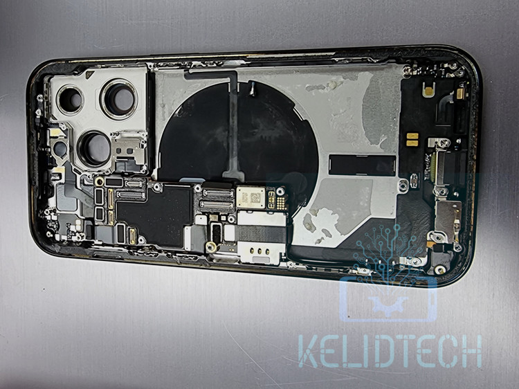 فرام آیفون 14 پرو